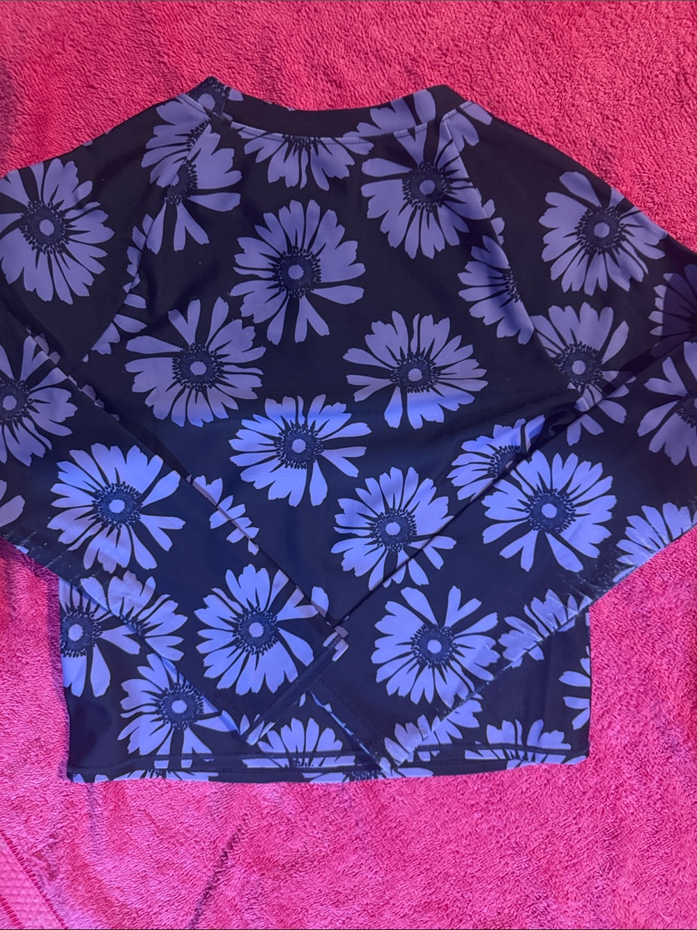 BUNDLE - Four (4) Kids Rash Guards - Picture 9 of 13